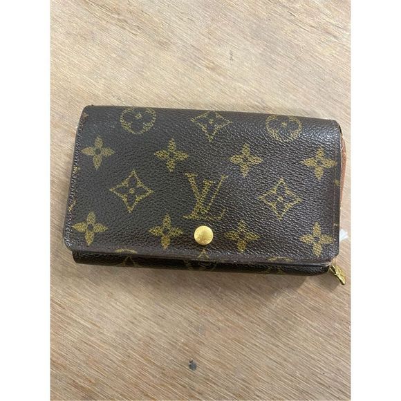 Louis Vuitton 2003 Monogram Porte Monnaie Billets Tresor Wallet- Vintage Burrito